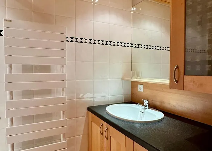 아파트 Appt 1650 Aux Pieds *